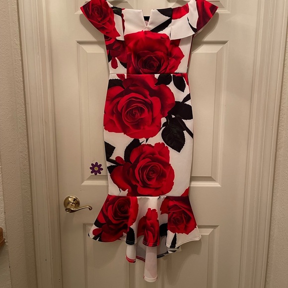 Off the shoulder midi tulip hem floral dress - Picture 2 of 4